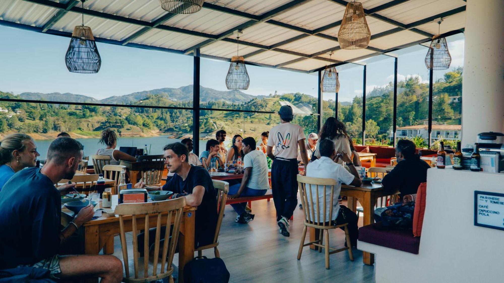 Viajero Guatape Hostel & Lake Club Exterior photo